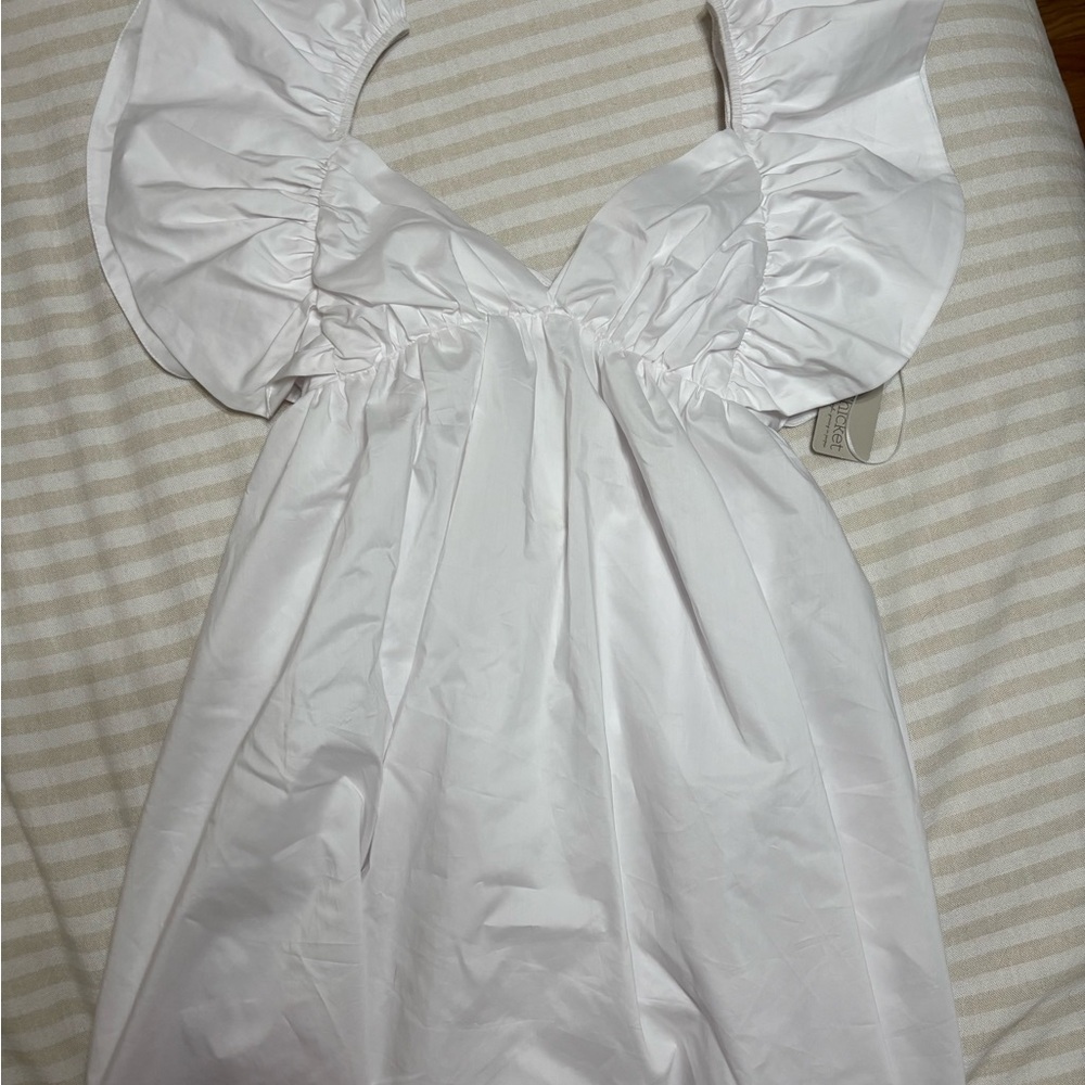 White puff sleeve mini dress